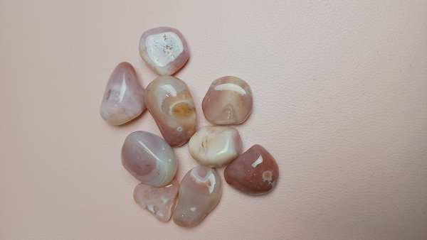 Achát meruňkový tromlovaný (1)